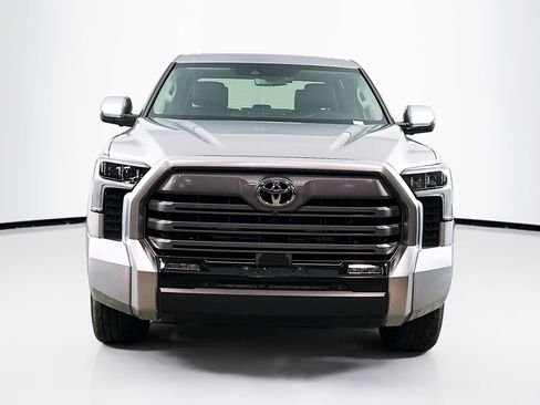 Used 2024 Toyota Tundra Limited image 2