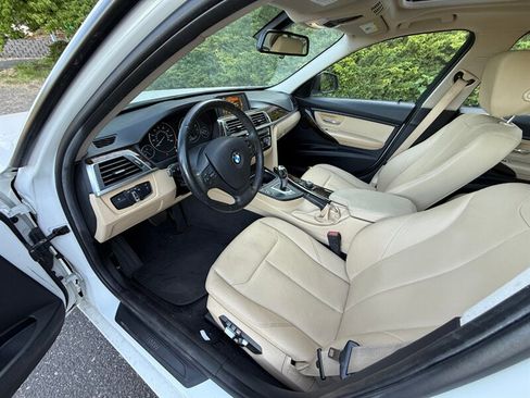 Used 2017 BMW 320i Sedan image 7