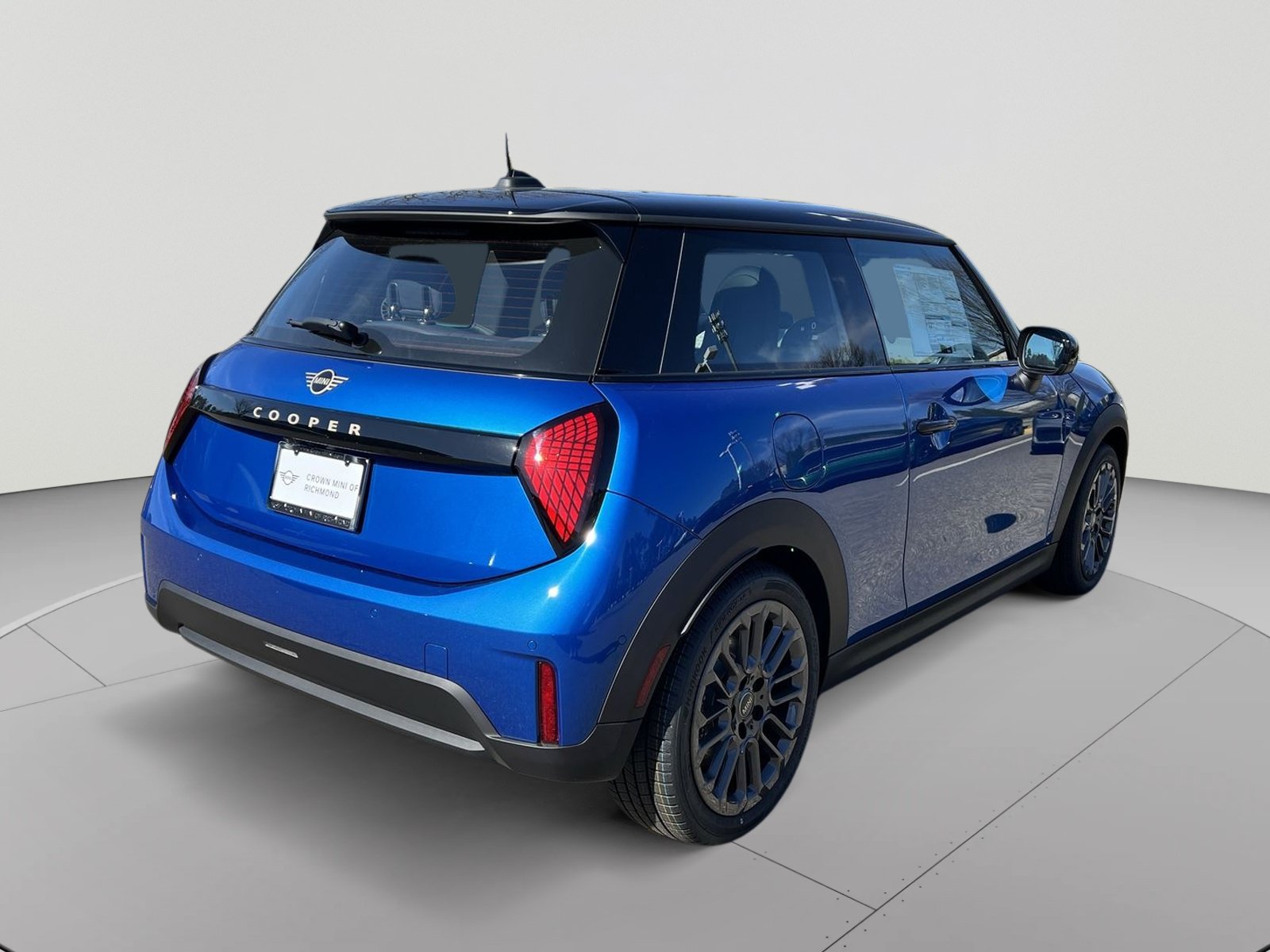 New 2026 MINI Cooper 2-Door Hardtop FWD image 5