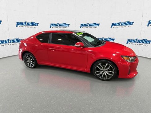 Used 2014 Scion tC FWD image 13