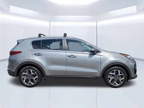 Used 2021 Kia Sportage EX FWD image 3