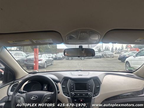 Used 2017 Hyundai Santa Fe Sport image 10