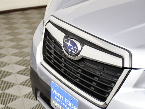 Used 2021 Subaru Forester Touring w/ Popular Package #2 image 11