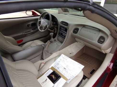 Used 2003 Chevrolet Corvette Coupe w/ Preferred Equipment Group image 29