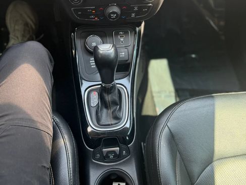 Used 2020 Jeep Compass Limited AWD/4WD image 16