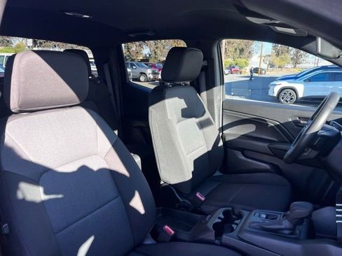 Certified 2024 Chevrolet Colorado W/T image 22