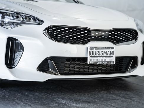 Used 2022 Kia Stinger GT1 image 14