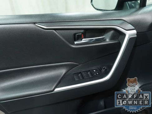 Used 2020 Toyota RAV4 XLE w/ All Weather Liner Package AWD/4WD image 17