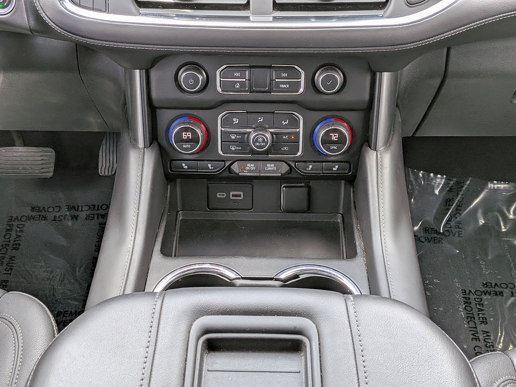 Used 2022 Chevrolet Suburban Z71 AWD/4WD image 18
