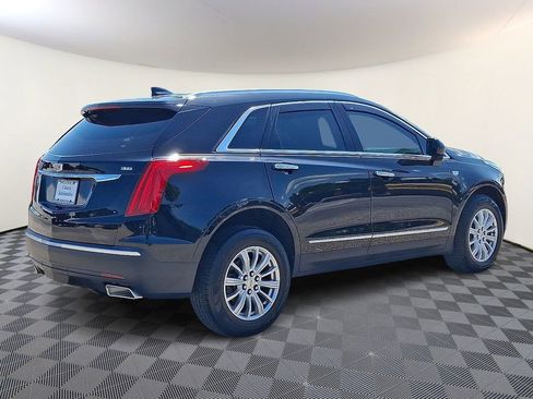 Used 2017 Cadillac XT5 FWD image 6