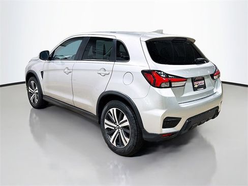 Used 2021 Mitsubishi Outlander Sport SE image 9