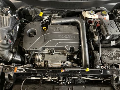 Certified 2024 GMC Terrain SLE w/ Driver Convenience Package image 21