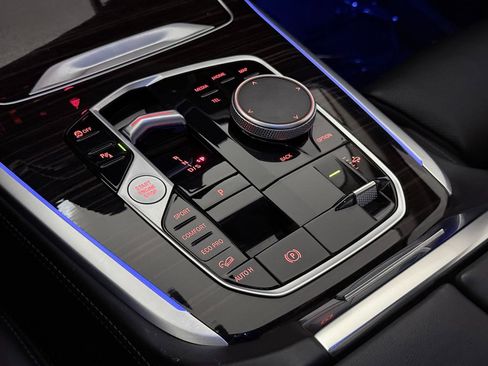 Used 2025 BMW X7 xDrive40i image 40