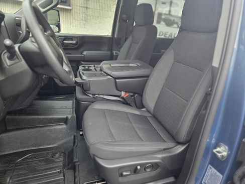 Certified 2025 Chevrolet Silverado 2500 Custom w/ Custom Value Package image 23