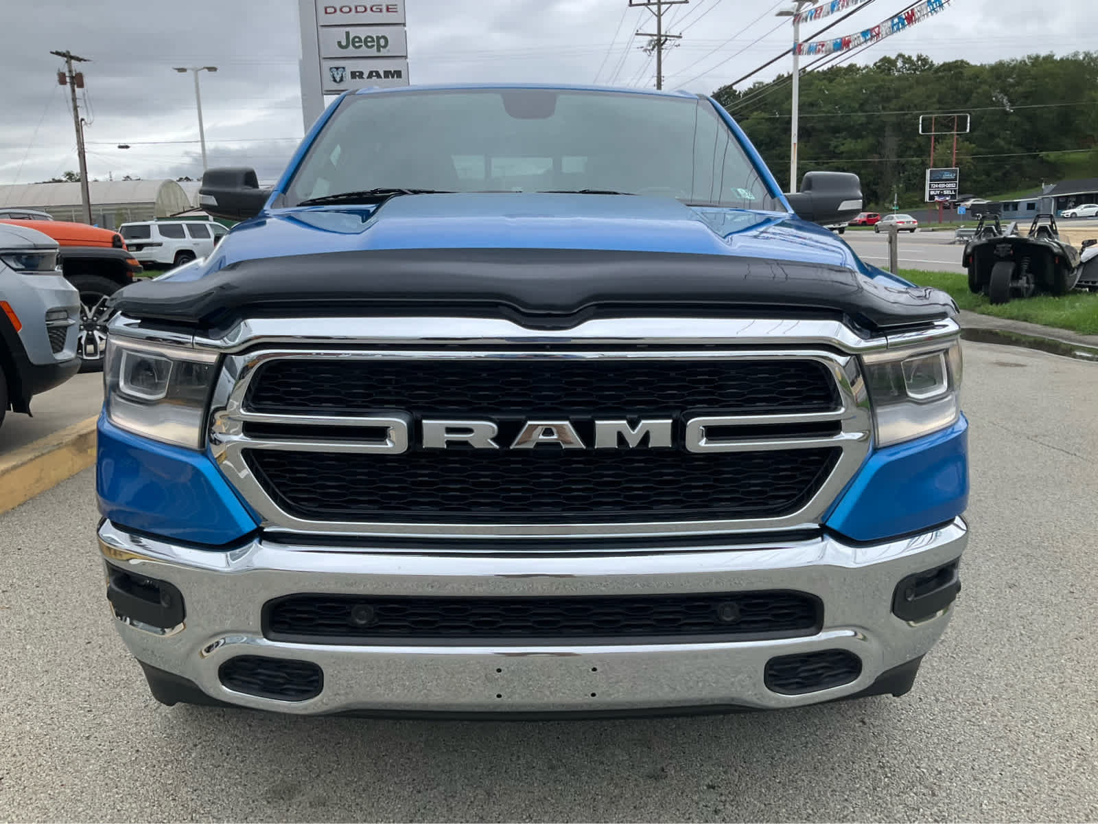 Used 2022 RAM 1500 Big Horn AWD/4WD image 2