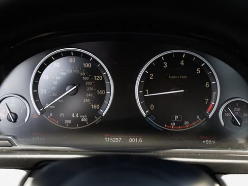 Used 2014 BMW 535i Sedan RWD image 31