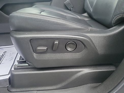 Used 2021 Chevrolet Tahoe LT w/ LT Signature Package image 27