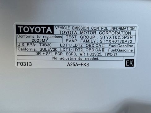 Used 2025 Toyota RAV4 LE image 39