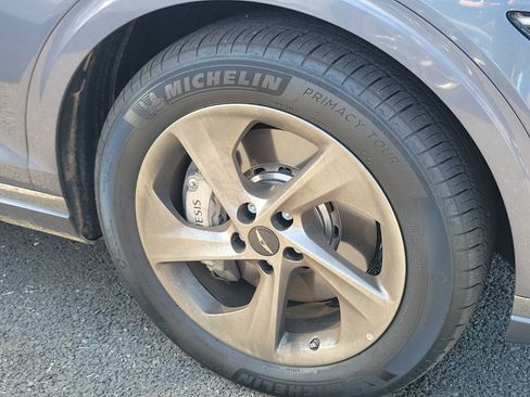 Certified 2026 Genesis GV70 2.5T Select AWD/4WD image 4