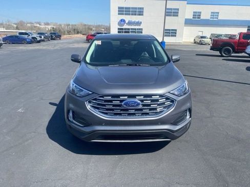 Used 2024 Ford Edge Titanium image 9