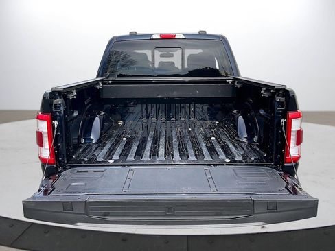 Used 2022 Ford F150 Lariat w/ Trailer Tow Package image 25