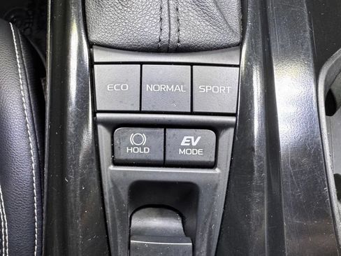 Certified 2025 Toyota Camry SE AWD/4WD image 41