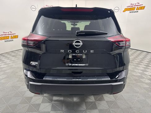 New 2026 Nissan Rogue SV image 4
