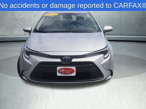 Used 2024 Toyota Corolla LE FWD image 2