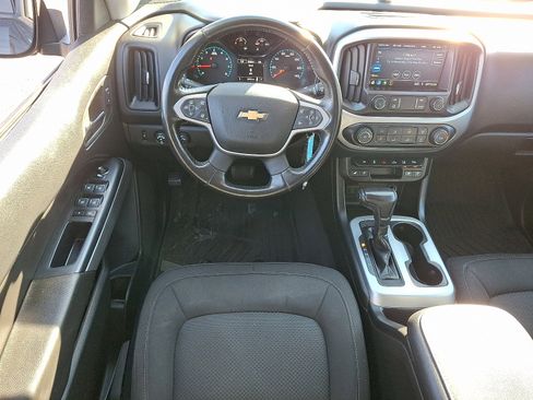 Used 2021 Chevrolet Colorado LT w/ Safety Package image 12