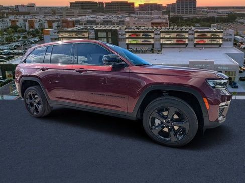 New 2025 Jeep Grand Cherokee Limited w/ Black Appearance Package AWD/4WD image 1
