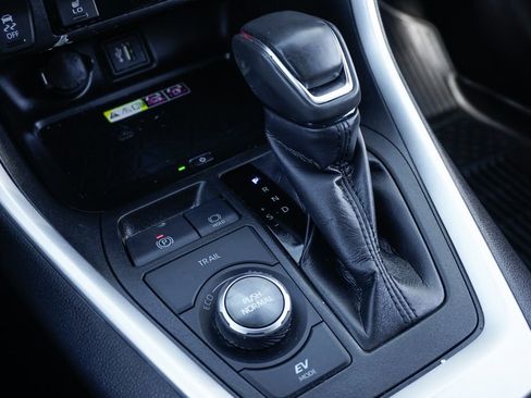 Used 2023 Toyota RAV4 XSE image 36