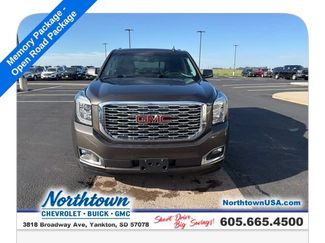 Used 2019 GMC Yukon Denali w/ Denali Ultimate Package AWD/4WD video 3