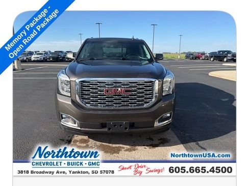 Used 2019 GMC Yukon Denali w/ Denali Ultimate Package AWD/4WD image 3