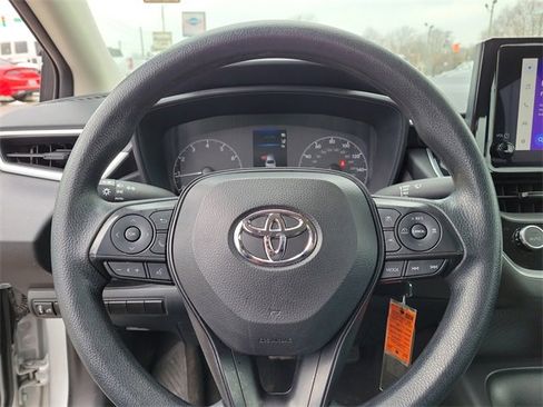 Used 2024 Toyota Corolla LE image 21