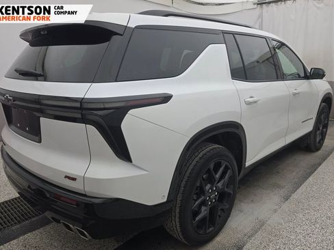Used 2025 Chevrolet Traverse RS w/ LPO, Floor Liner Package image 5