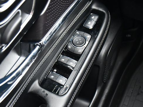 Used 2026 Lincoln Corsair Premiere image 24