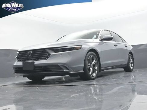 Used 2023 Honda Accord EX-L image 19