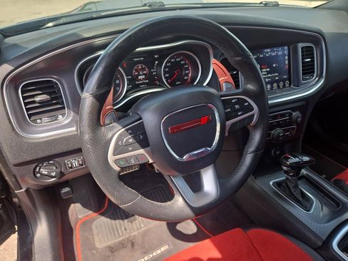 Used 2017 Dodge Charger R/T Scat Pack w/ Dynamics Package RWD image 9