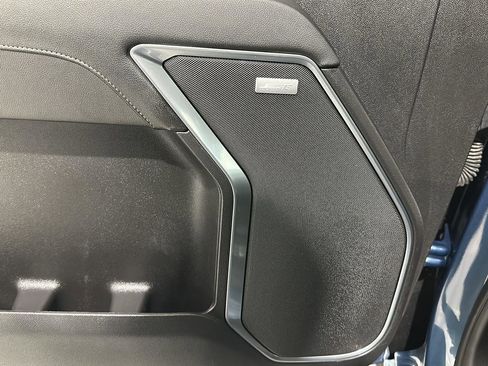 Used 2024 GMC Sierra 1500 SLT w/ SLT Premium Package image 26