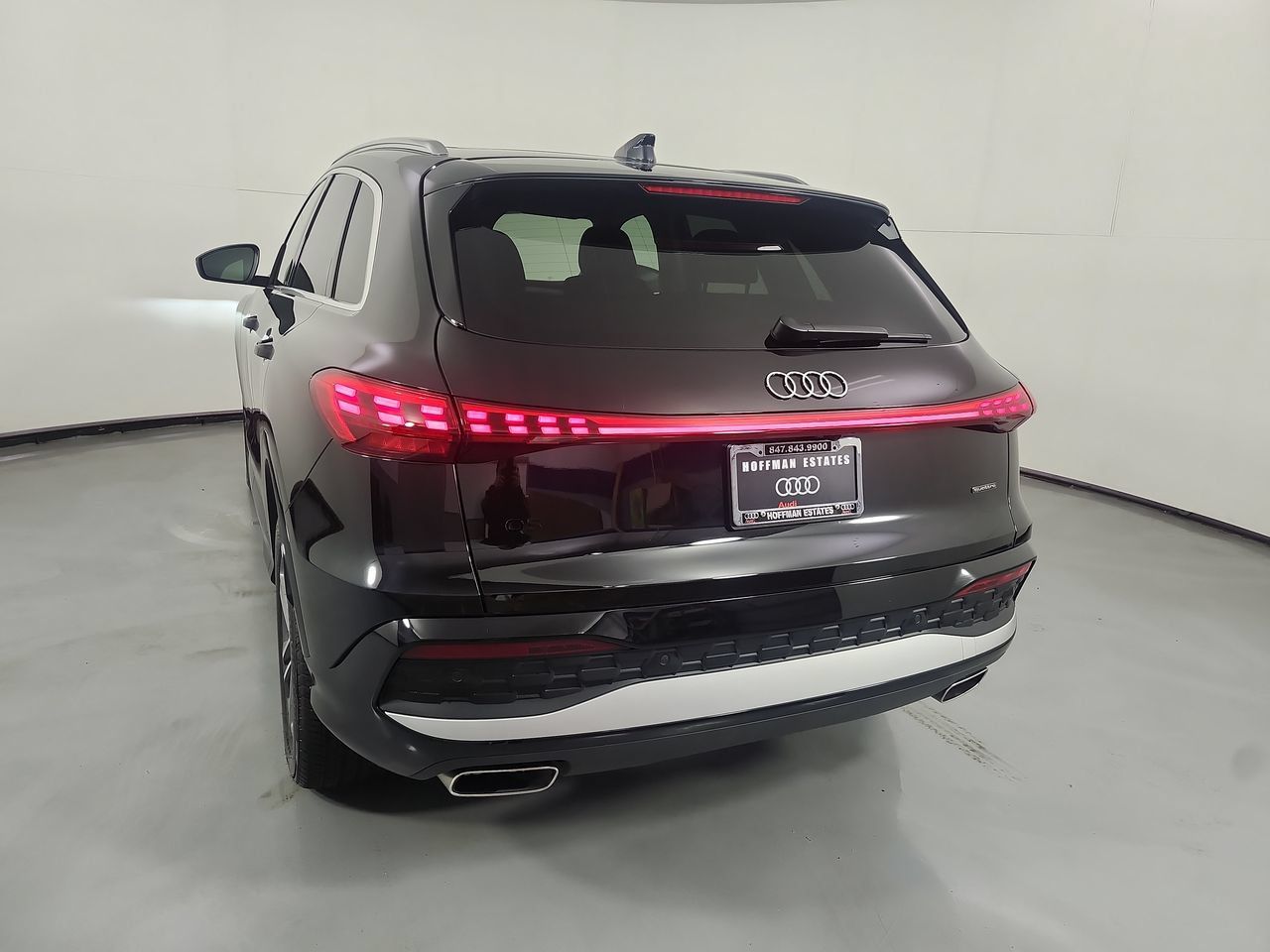 Used 2025 Audi Q5 Premium w/ Convenience Package AWD/4WD image 30