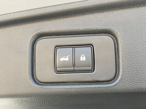 Used 2025 Nissan Pathfinder Platinum w/ Cargo Package image 21