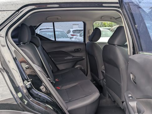 Used 2024 Nissan Kicks S FWD image 10
