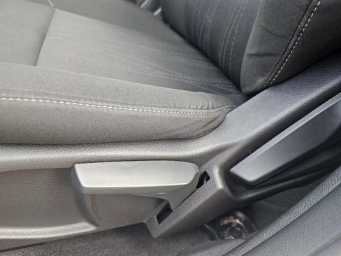 Used 2015 Ford Focus SE image 30