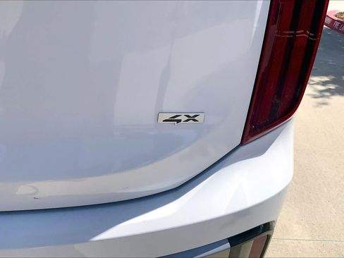 Used 2025 Kia Telluride S AWD/4WD image 10
