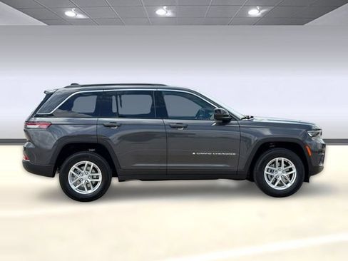 New 2026 Jeep Grand Cherokee Laredo RWD image 8