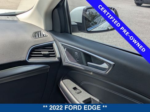 Certified 2022 Ford Edge Titanium AWD/4WD image 19
