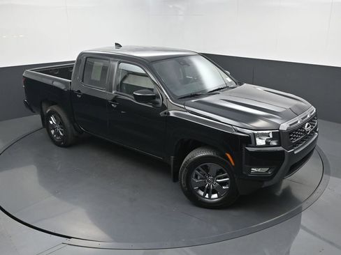 Used 2025 Nissan Frontier SV w/ SV Convenience Package RWD image 30