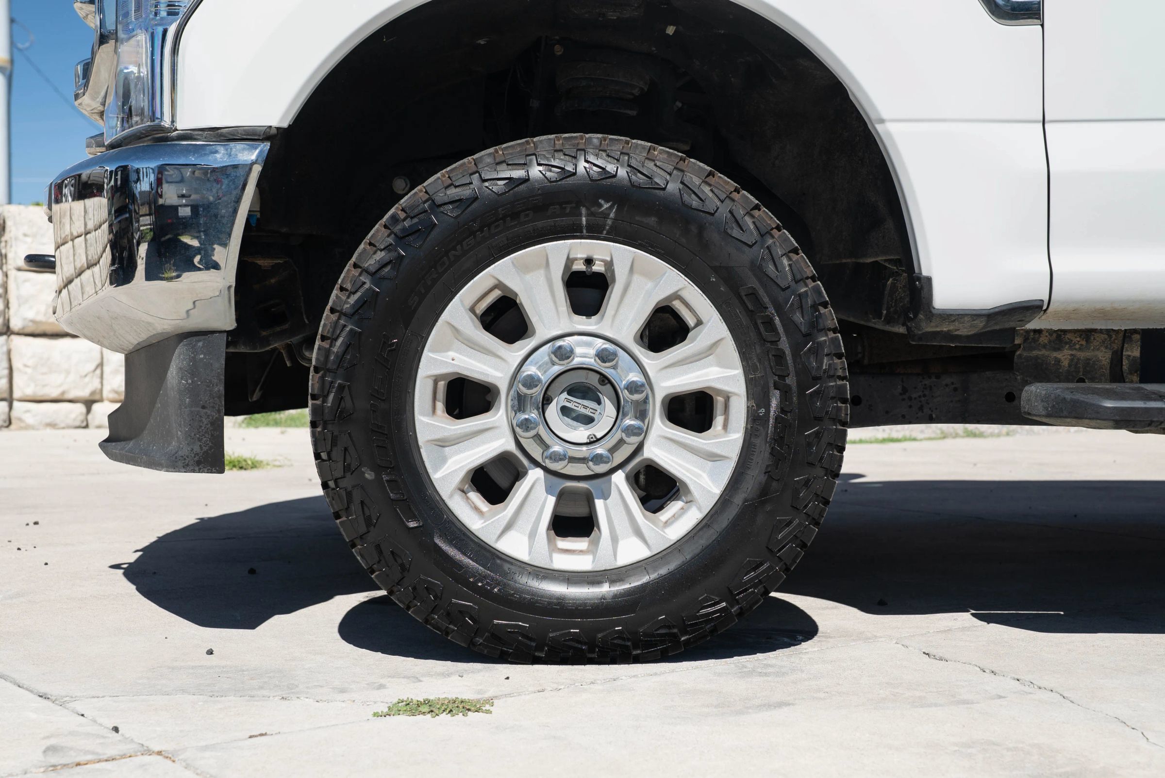 Used 2022 Ford F250 XL w/ STX Appearance Package AWD/4WD image 4