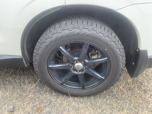 Used 2015 Subaru Forester 2.5i w/ Alloy Wheel Package AWD/4WD image 9