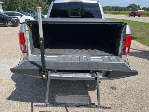 Used 2018 Ford F150 XLT w/ Equipment Group 302A Luxury AWD/4WD image 14